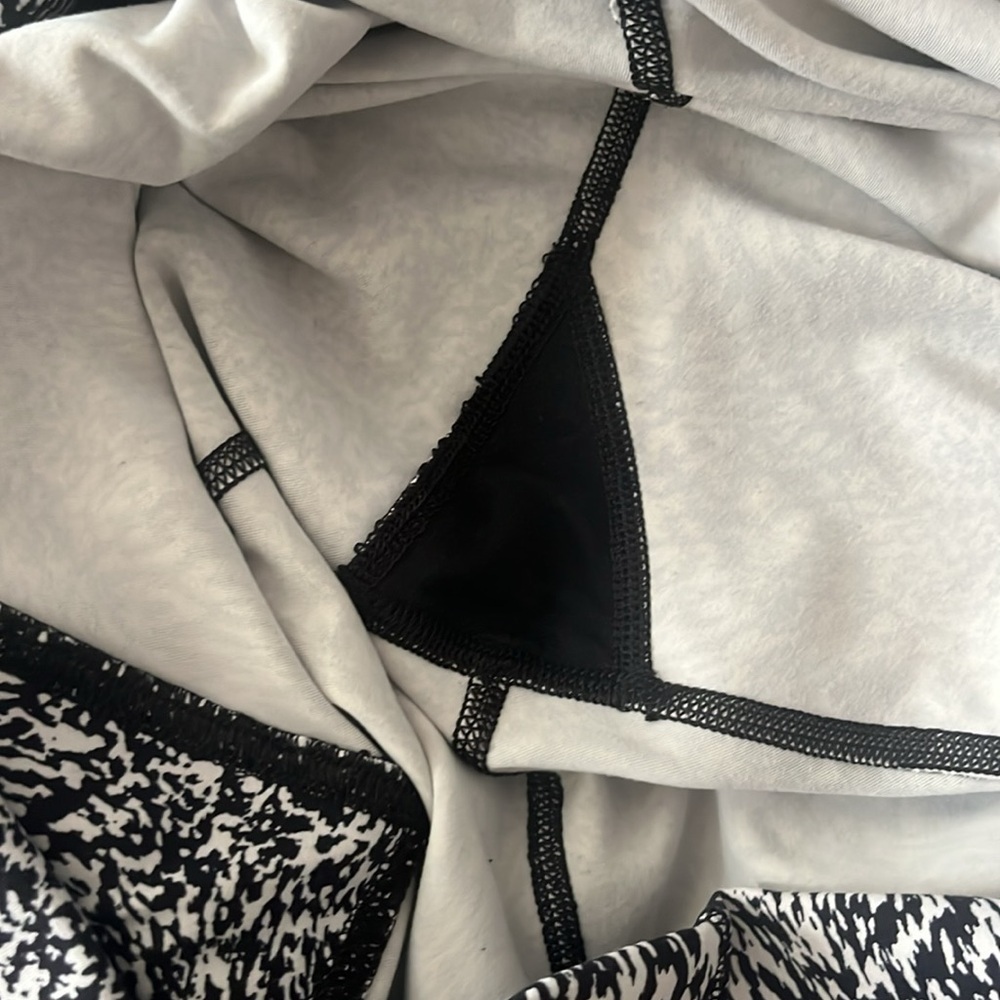 Lululemon InStill‎ HR Tight 25” in Warped Grain Alpine White Black Sz 14 - Picture 9 of 14